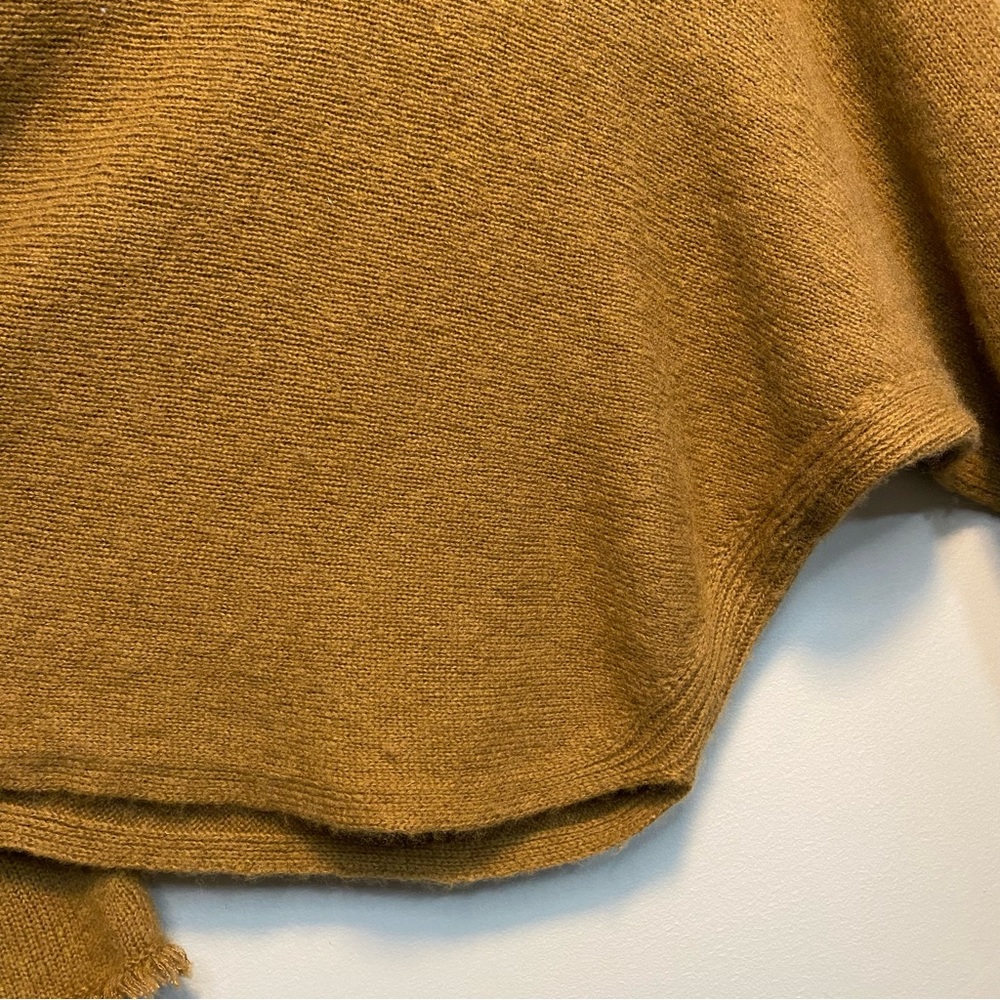Vince Wool & Cashmere Camel Color Turtleneck - Picture 6 of 11